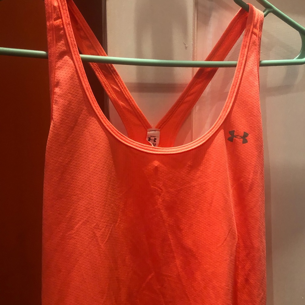 Under Armour Heat Gear Tank 😇